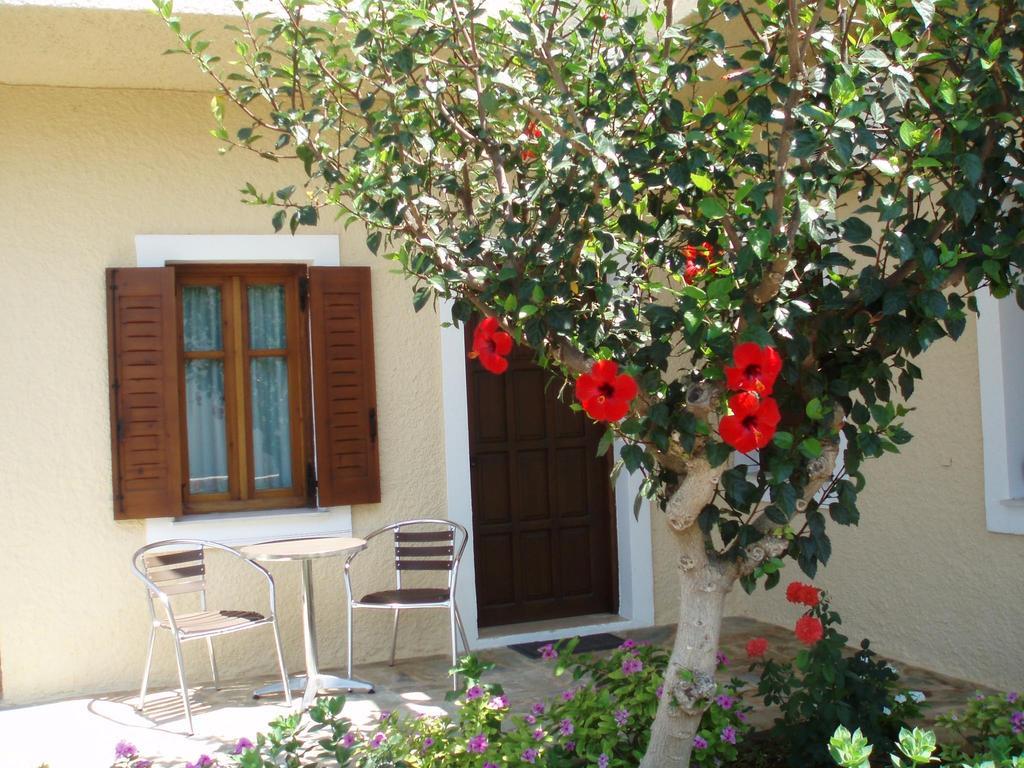 Apartamento Perigiali Makrýgialos Habitación foto